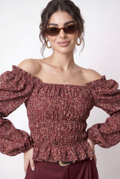 magnific__generate-a-luxury-studio-fashion-closeup-campaign-__25307.jpg?v=1779800245