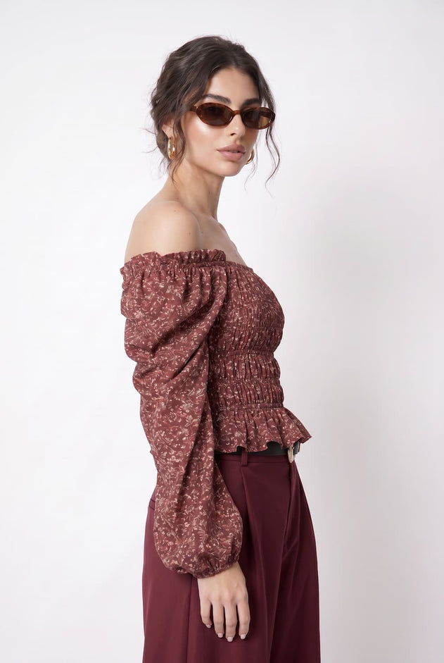 magnific__generate-a-luxury-studio-fashion-photo-34-side-bod__25308.jpg?v=1779800281