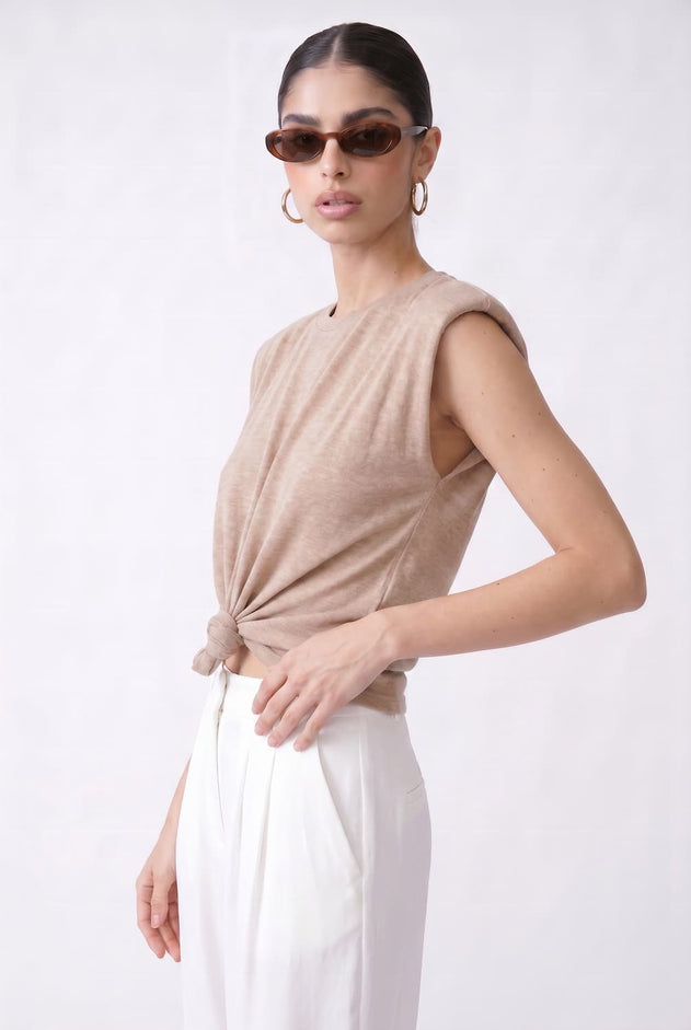 magnific__generate-a-luxury-studio-fashion-photo-hipup-cropc__61812.jpg?v=1779880588