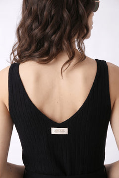 magnific__ultra-strict-garment-model-lighting-quality-lock-a__31224.jpg?v=1779101475