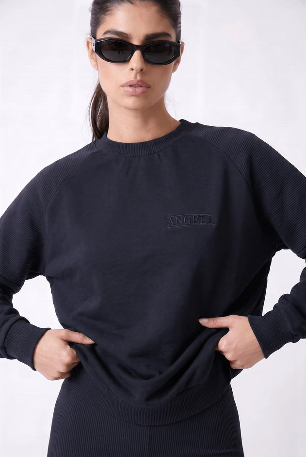 magnific__ultra-strict-model-face-body-lighting-styling-lock__35074.jpg?v=1779454185