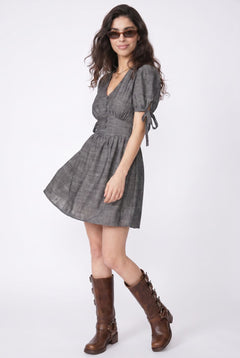 magnific__ultra-strict-model-face-body-lighting-styling-qual__29696.jpg?v=1779188476