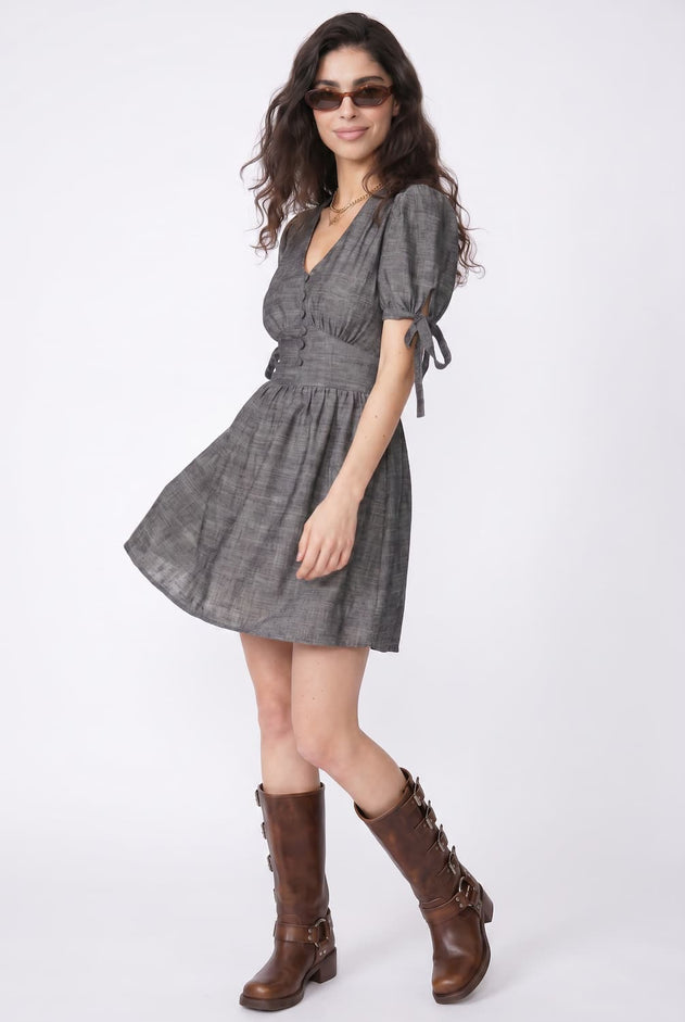 magnific__ultra-strict-model-face-body-lighting-styling-qual__29696.jpg?v=1779188476