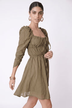 magnific__ultra-strict-model-face-body-styling-lighting-qual__16400.jpg?v=1778782262