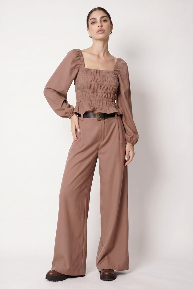 magnific__ultra-strict-single-fashion-pose-generationkeep-ev__96107.jpg?v=1779712928
