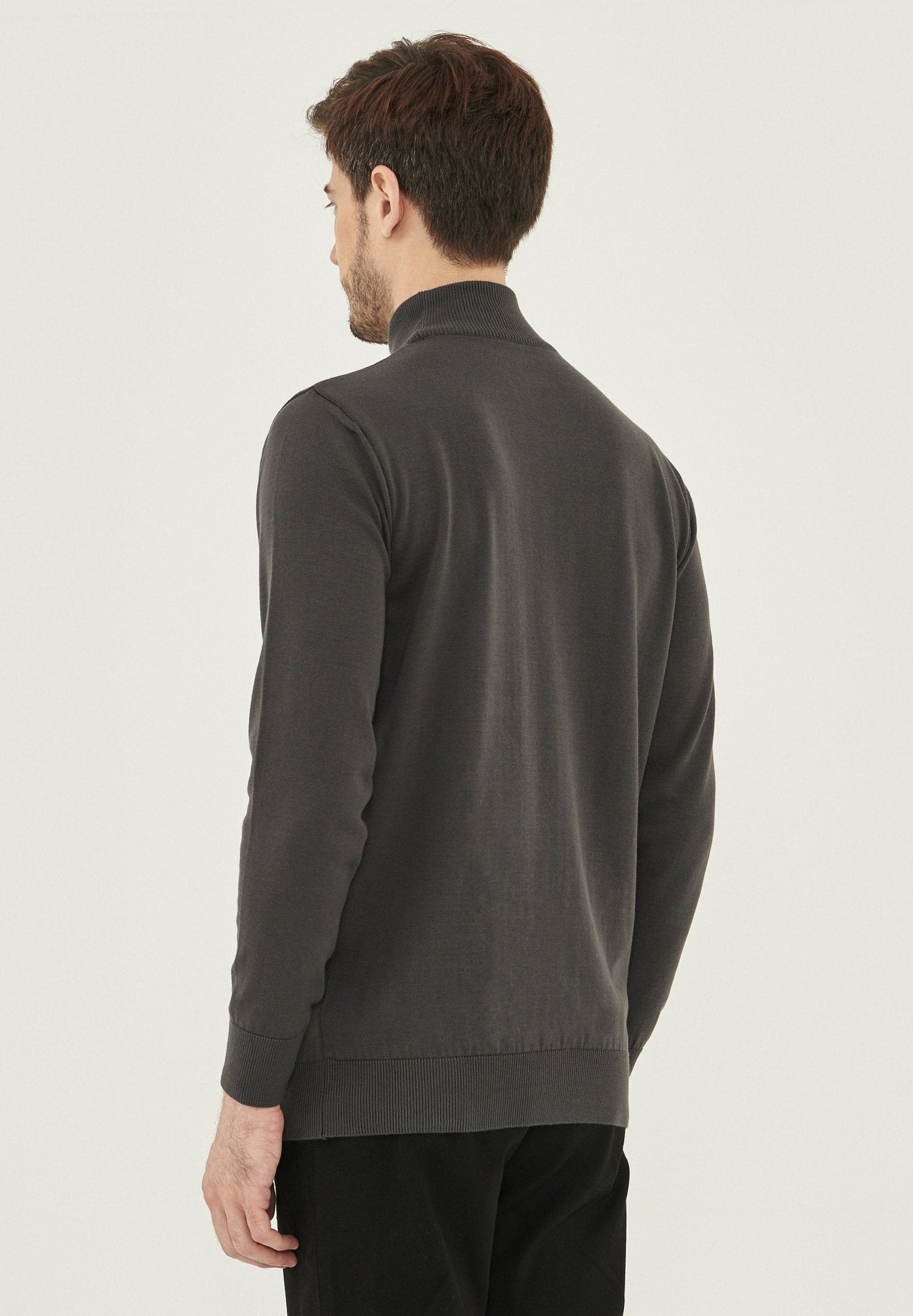 Men's Organic Cotton Turtleneck Sweater Asphalt