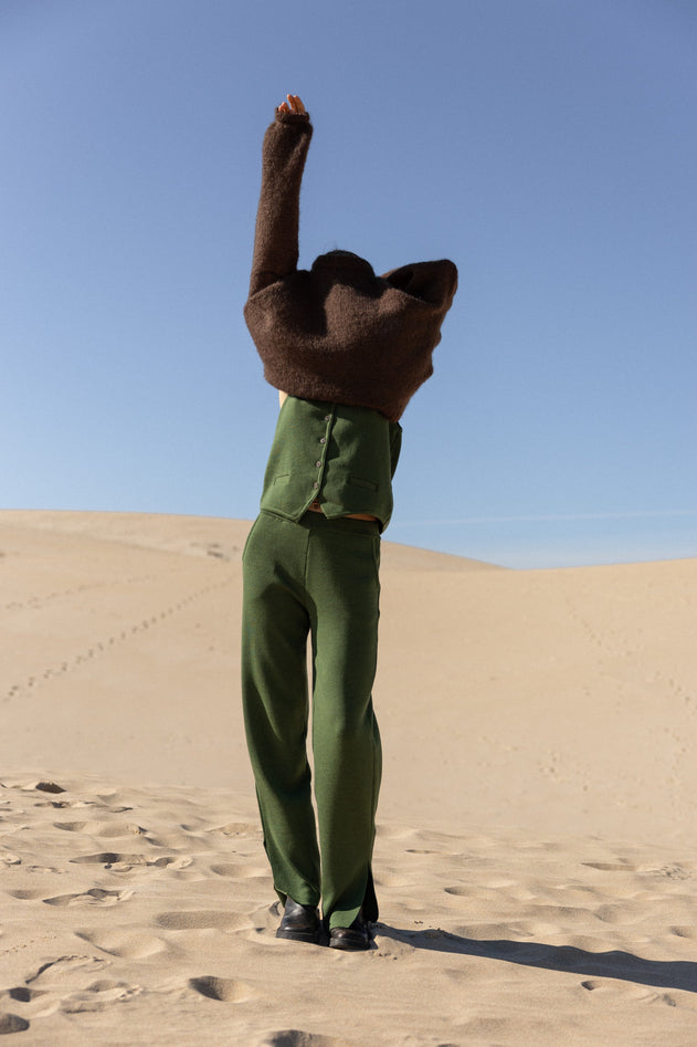 olive-65_62b4c529-1285-4b9f-bd52-c77ead2ba71e.jpg?v=1769019292