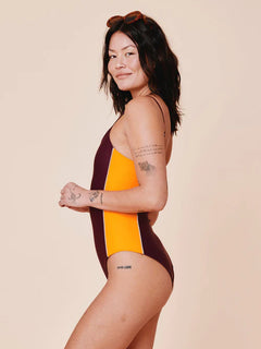 Penida Colorblock Swimsuit Deep/Flame