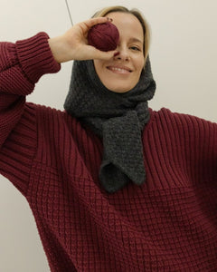 radvilaite-charcoal-cashmere-headpiece-634572.jpg?v=1744620999