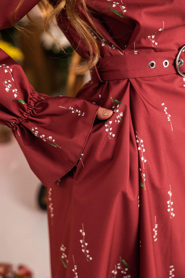 rainsisters-coat-crimson-lily-feminine-overcoat-2.jpg?v=1771537432