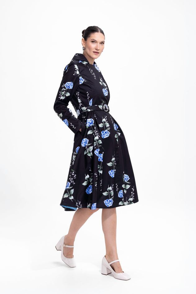 rainsisters-coat-flower-moon-waterproof-black-floral-side.jpg?v=1779052441