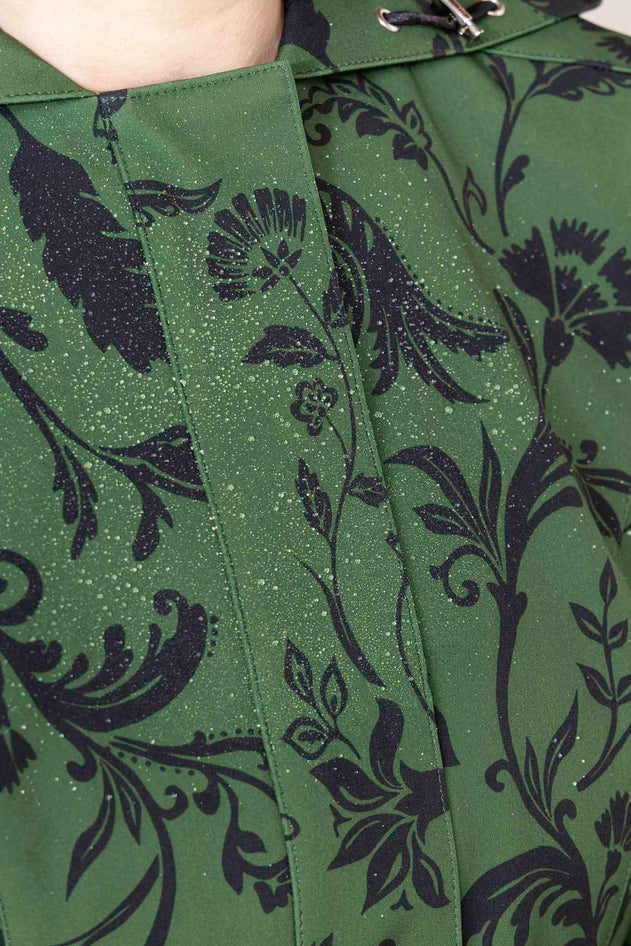 rainsisters-coat-forest-flower-waterproof-green-floral-close-up.jpg?v=1779052833