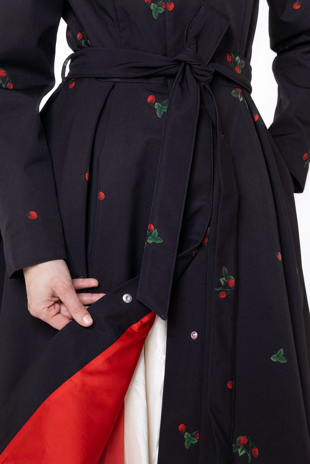 rainsisters-coat-wild-strawberry-waterproof-black-berry-lining.jpg?v=1779058542