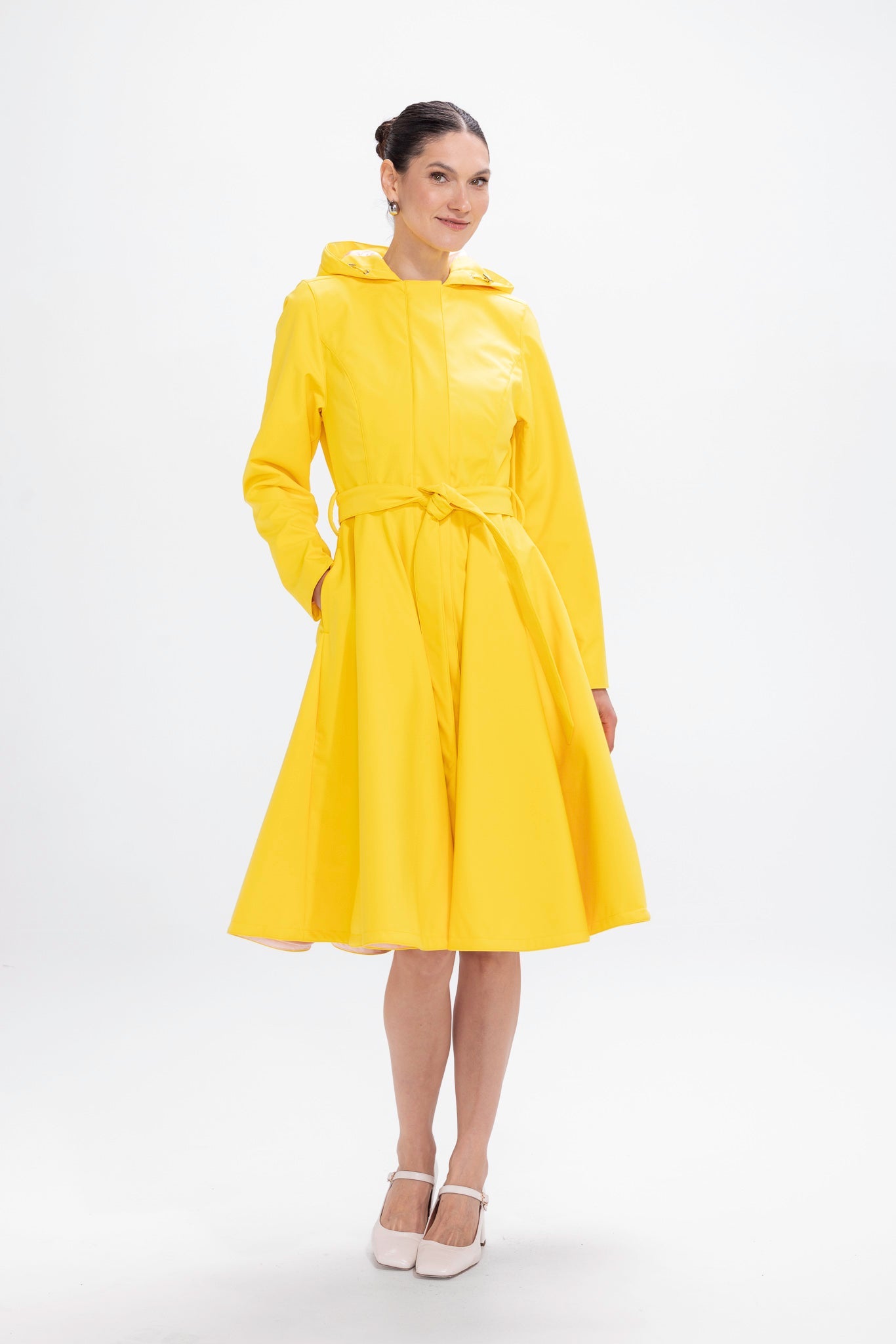 rainsisters-coat-yellow-sun-waterproof-yellow-front.jpg?v=1779058679