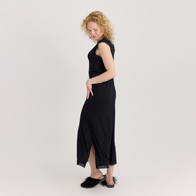 tamsilk-6063-yomekko-musta-1800x1800-1.jpg?v=1756967644