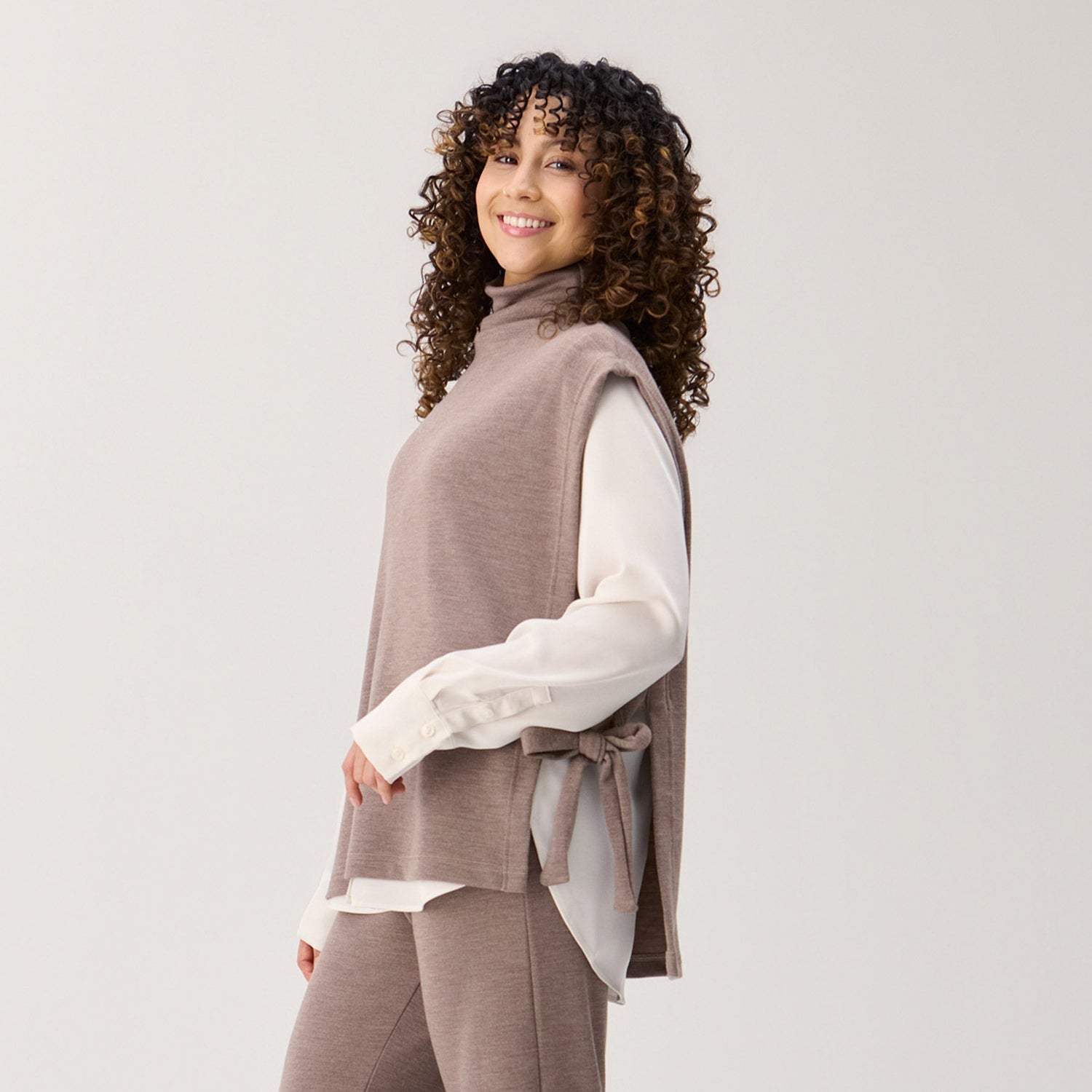 tamsilk-8086-liivikauluri-meleerattu-beige-4-1800x1800.jpg?v=1769151639