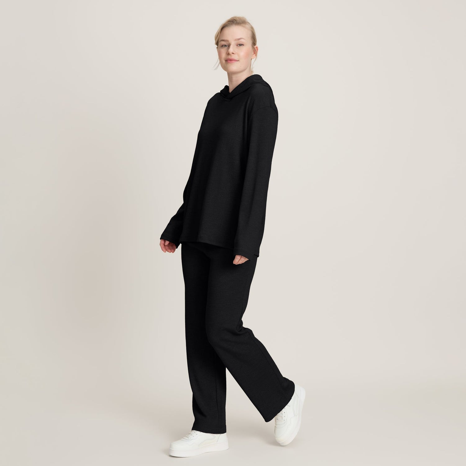 Straight Merino Hoodie Black