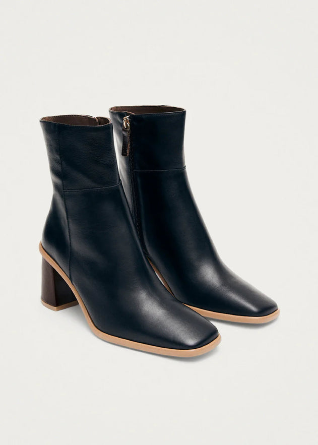 West Leather Ankle Boots Vintage Black
