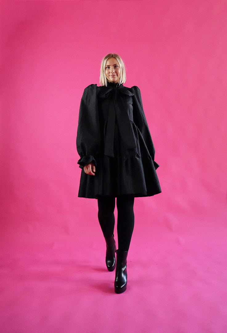 Dishy Dress Black