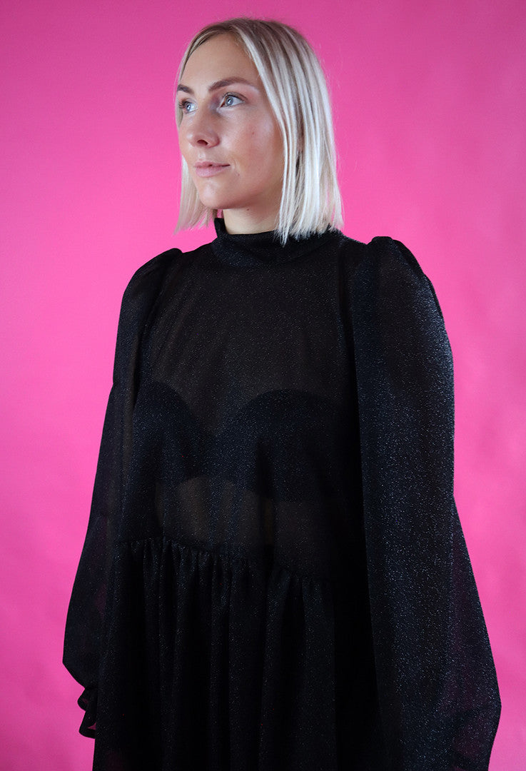 Dishy Dress With Bow Collar Glitter Black