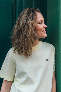 Women's Organic Essential T-shirt bevroren geel