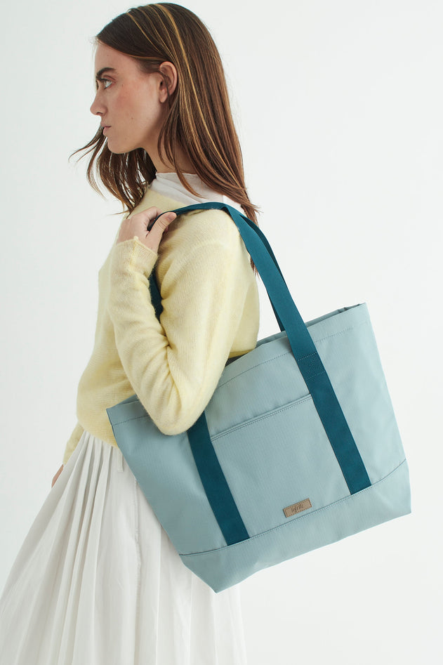 Strata Tote Bag Sky Blue Vandra