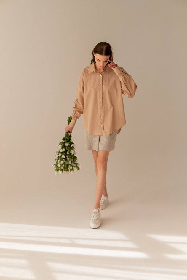 Klassiek oversize shirt beige