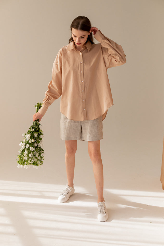 Klassiek oversize shirt beige