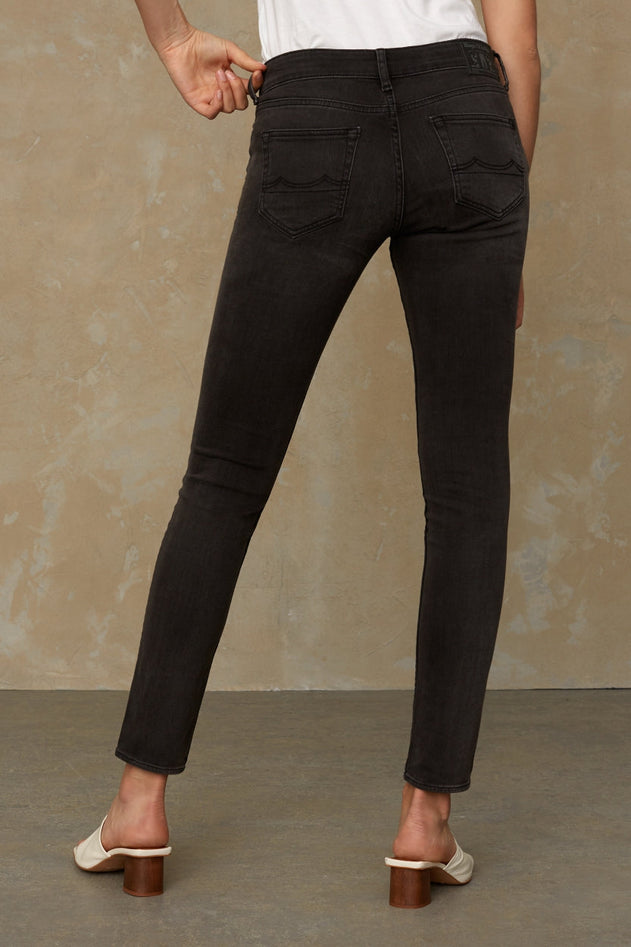 Juno Gorbi Black vervaagde jeans