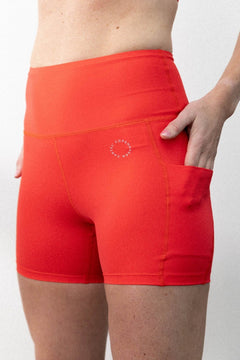 Slanke minishort met hoge taille Statement Heat