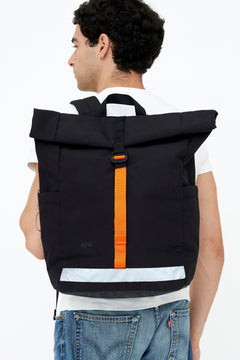 Lars Roll Backpack Black Vandra