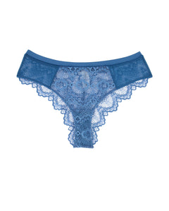 Lace brutale stormachtige lucht