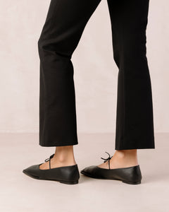 Sway Leather Ballet Flats Black