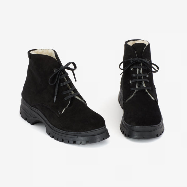 Ola Suede Hiking Boot Black Merino