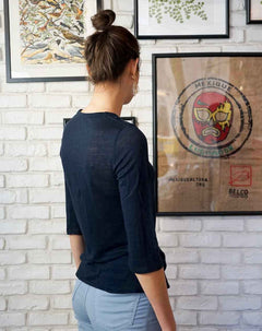 Zaza Navy T-shirt verenigd in 100% ecologisch linnen