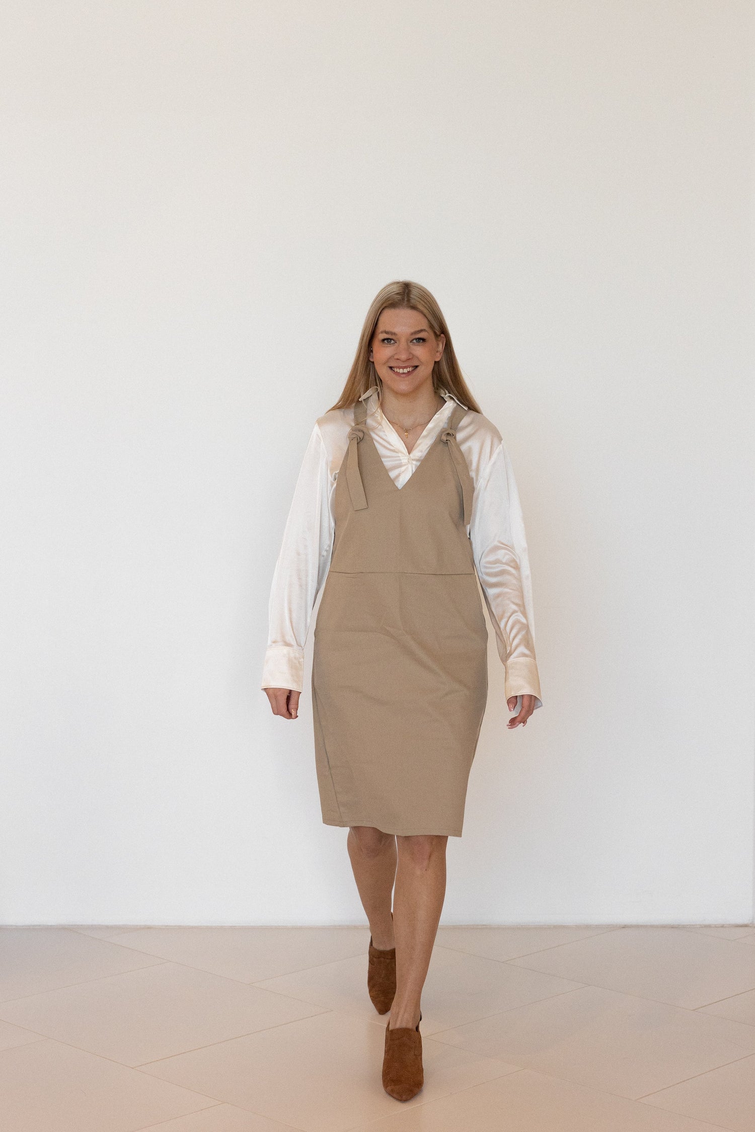 Lempi Knot Jurk Beige