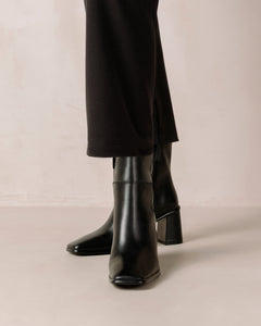 West Leather Ankle Boots Total Black